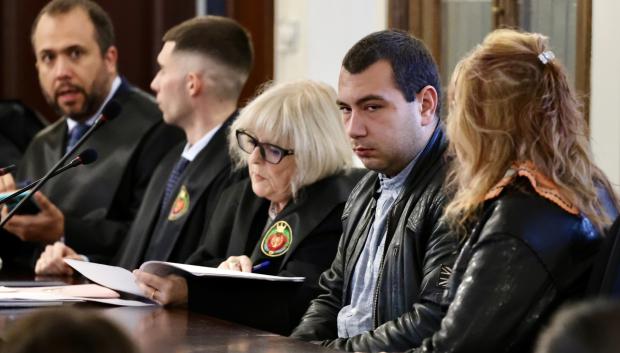 La Audiencia Provincial de León acoge la primera sesión del juicio contra A.R.T.S., al que se le acusa de los delitos de asesinato y amenazas en el ámbito familiar por presuntamente haber matado a su madre durante la navidad de 2022