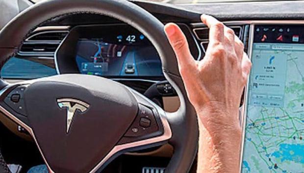 El autopilot de Tesla puede que no sea realidad en mucho tiempo
