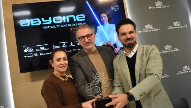 Balance de Abycine

REMITIDA / HANDOUT por DIPUTACIÓN
Fotografía remitida a medios de comunicación exclusivamente para ilustrar la noticia a la que hace referencia la imagen, y citando la procedencia de la imagen en la firma
03/11/2025