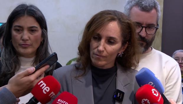 Mónica García anuncia una demanda contra Ayuso por defender los derechos de los médicos objetores