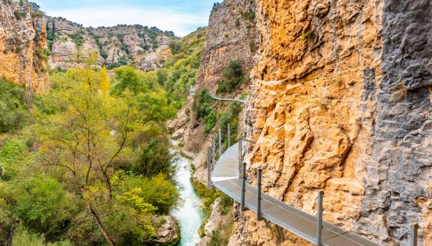 Pasarelas junto al río Vero.