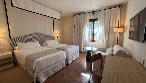 Habitación doble estándar del Parador.