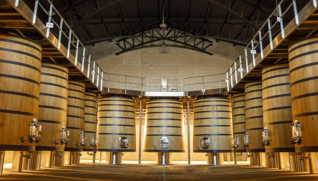 Sala de barricas de Marqués de Murrieta