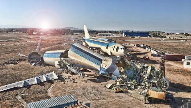 Desguace de aviones comerciales.