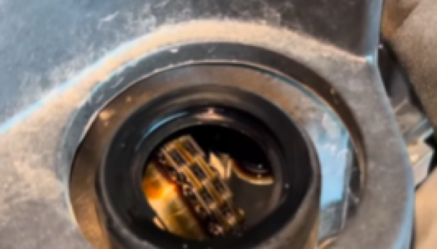 Indestructible, el motor tiene cadena y no correa