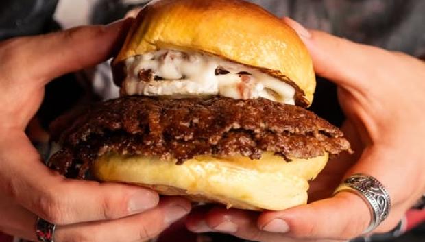 Una de las hamburguesas de Kalo Burger