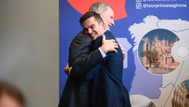 Pablo con el Rey de España