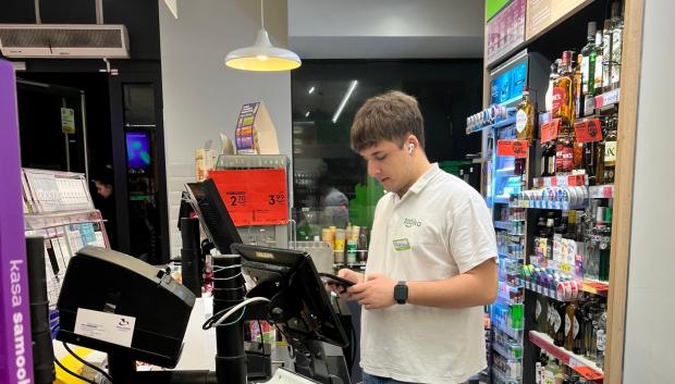 Mateusz Nowak, en la tienda