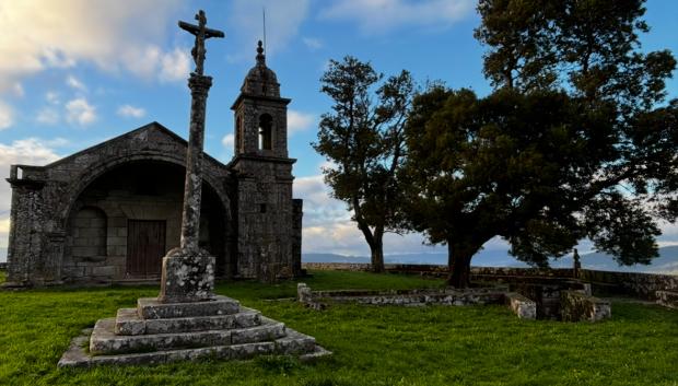 Ermita de la Virgen de las Nieves, en A Penedo