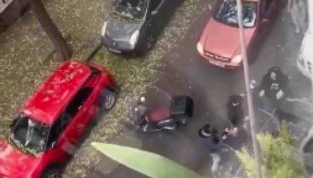 La moto en el suelo tras el atropello