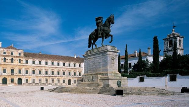 En el Palacio de Villaviciosa nació Juan IV de Portugal, en cuya corte se originó el "Adeste Fideles"
