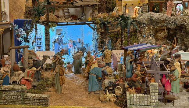 Imagen del Nacimiento en el Belén del Camarín de la Basílica de la Virgen de los Desamparados de Valencia.