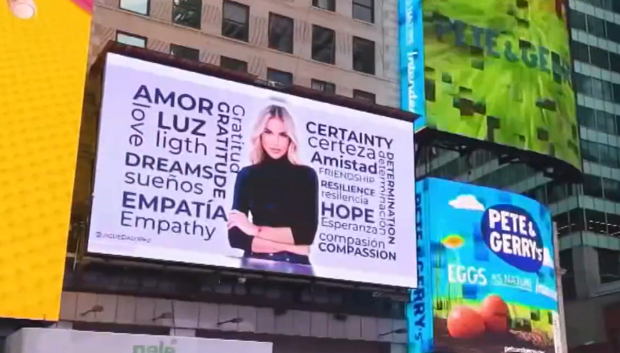 Agueda López, en Times Square