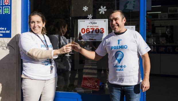 Los responsables de la Administración Número 9 de Cuenca, situada en la calle Hermanos Becerril