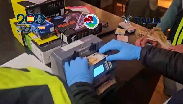 La Policía y la DEA desmantelan la red del cártel de Sinaloa que enviaba metanfetamina oculta en mármol