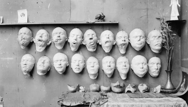 Algunas de las máscaras del taller