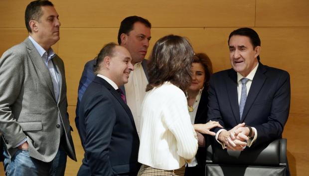 Comparecencia del consejero de Medio Ambiente, Vivienda y Ordenación del Territorio, Juan Carlos Suárez-Quiñones, ante la Comisión de esta área para informar sobre la gestión de la campaña de incendios 2025