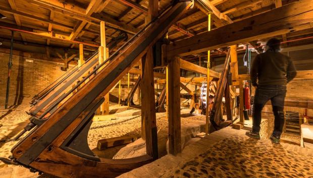 Sistema elevación platea, Teatro de Rojas