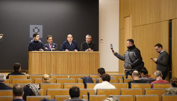 Presentación del centro desde el también reformado salón de actos del Palacio Episcopal