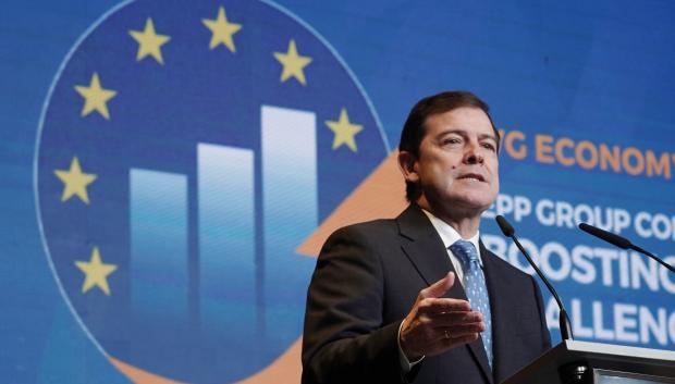 El presidente de la Junta y del PP de Castilla y León, Alfonso Fernández Mañueco, interviene en el encuentro del Grupo de Trabajo del EPP: “Impulso de la Competitividad Europea, retos y oportunidades”.