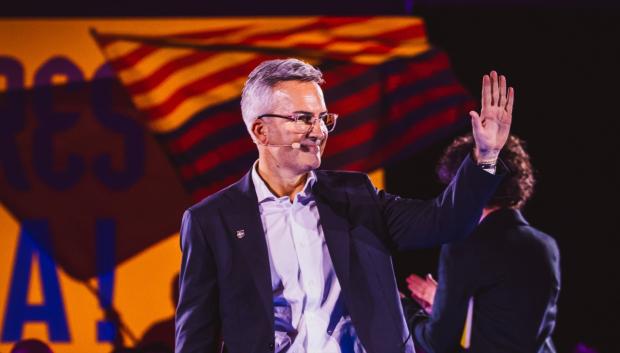 Víctor Font en la presentación de 'Nosaltres Barça', plataforma con la que se presenta a las elecciones presidenciales del FC Barcelona de 2026

REMITIDA / HANDOUT por NOSALTRES BARÇA
Fotografía remitida a medios de comunicación exclusivamente para ilustrar la noticia a la que hace referencia la imagen, y citando la procedencia de la imagen en la firma
08/1/2026