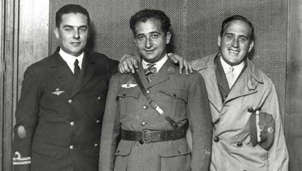 De izquierda a derecha: Juan Manuel Durán, Ramón Franco y Julio Ruiz de Alda