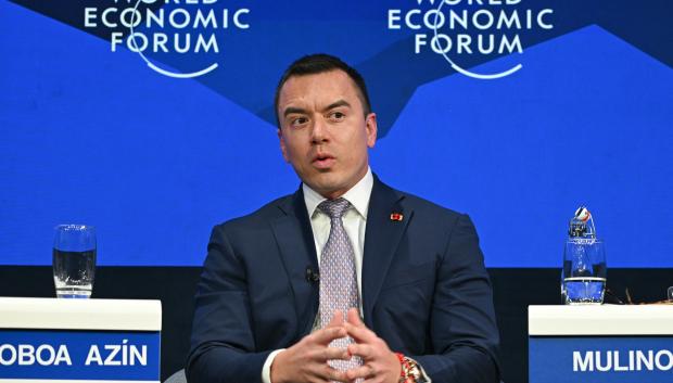 El presidente de Ecuador, Daniel Noboa, habla durante la reunión anual del Foro Económico Mundial (FEM) en Davos