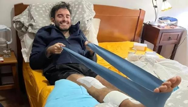 Santiago Salvador con el alta médica