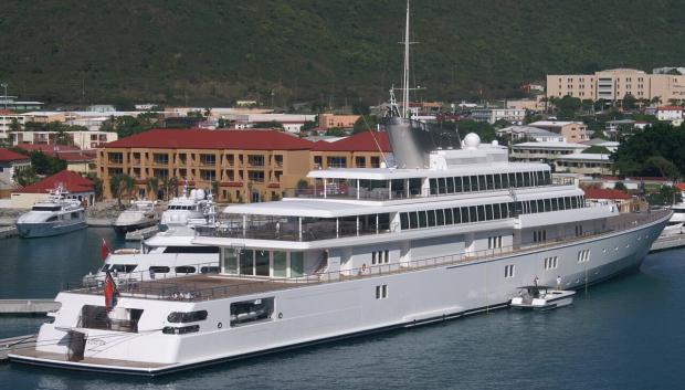 Vista trasera y lateral del Rising Sun