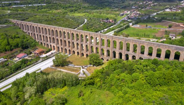 Acueducto Carolino de Caserta