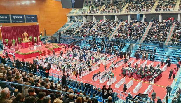 El polideportivo donde se celebra la misa funeral en Huelva