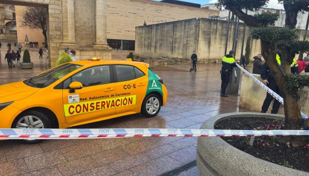 Cierre al paso de peatones del Puente Romano de Córdoba