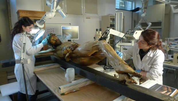 Nadir y Viviana López Novell, en uno de sus trabajos