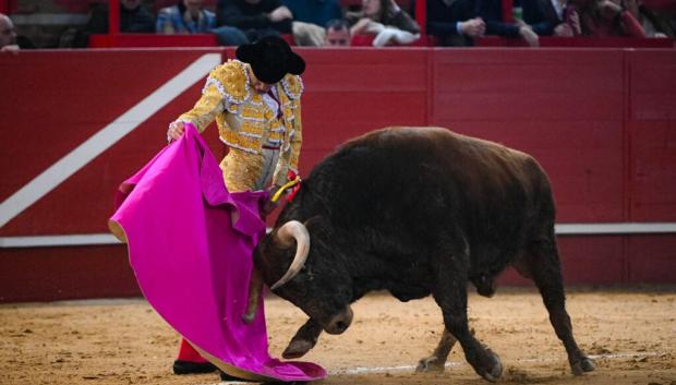 Juan Ortega, con el capote