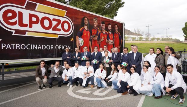 Firma del acuerdo de patrocinio en Alhama de Murcia