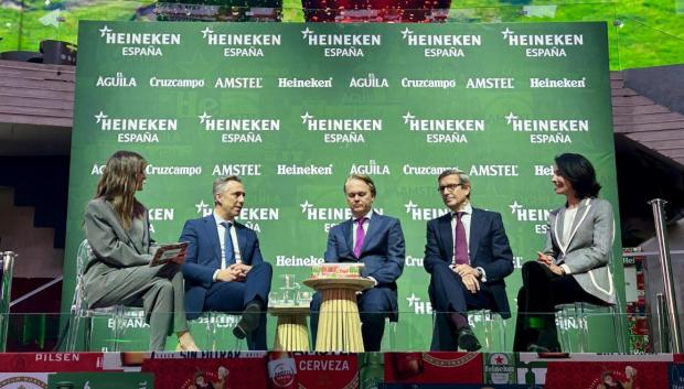 El consejero Carlos Novillo en el acto de Heineken para celebrar su producción cero emisiones de 2025