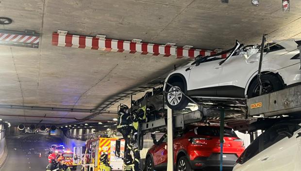 La imagen del camión no deja lugar a dudas del problema