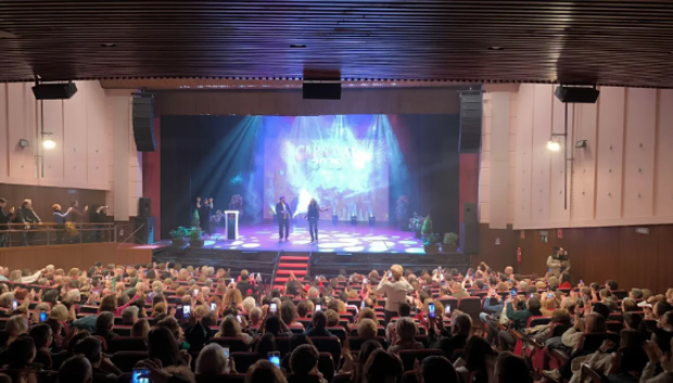 La actuación de Vaquerizo en el Teatro Quijano para dar comienzo al Carnaval 2026