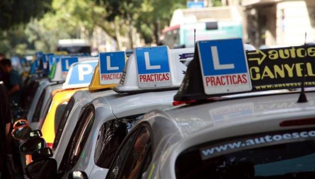 Cada vez es más difícil encontrar coches con cambio manual