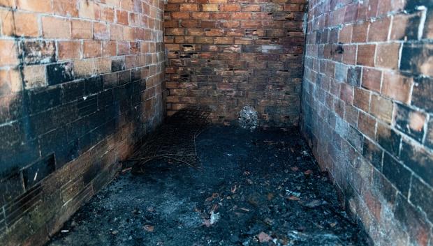 Interior del edificio incendiado, en Manlleu