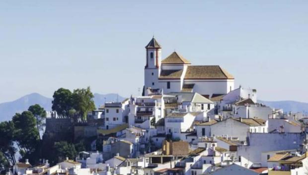 Alozaina visto desde fuera