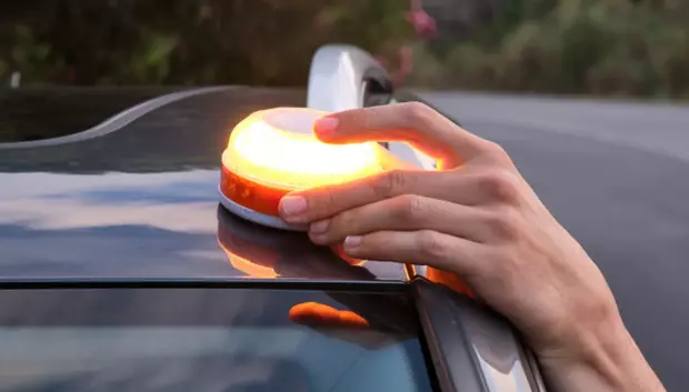 La implantación de la baliza V16 ha llegado hasta Bruselas