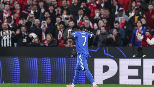 Vinicius Jr. celebra el gol marcado ante el Benfica en Da Luz