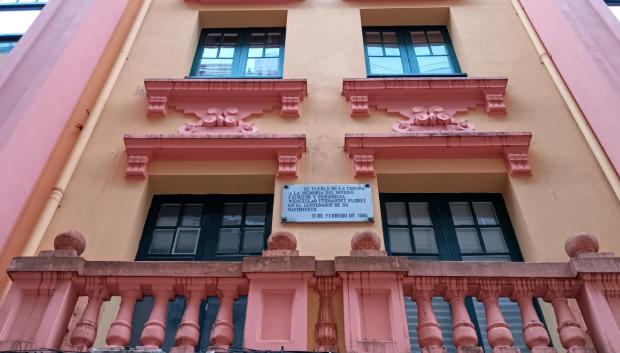 Casa natal de Wenceslao Fernández Flórez en la calle Torreiro