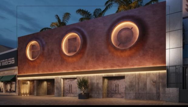 Puerta principal que da acceso a la discoteca BRO