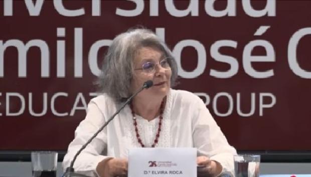 Un momento de la conferencia de Elvira Roca en la Universidad Camilo José Cela