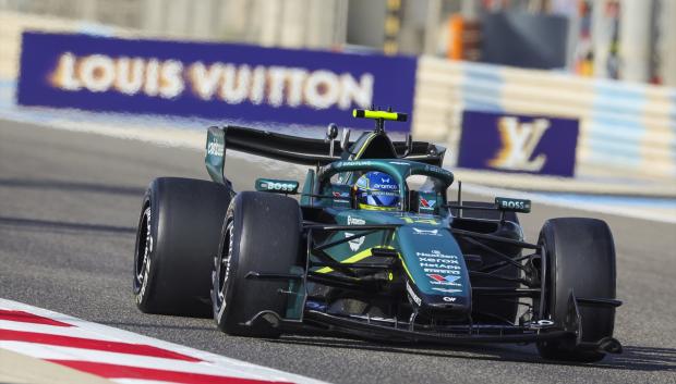 Fernando Alonso en el AMR26