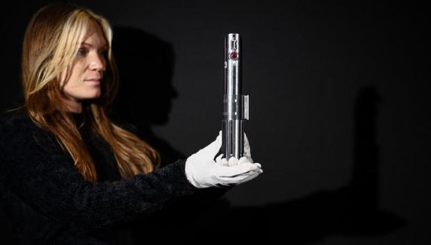 Sable de luz de Luke Skywalker y Rey, de Star Wars