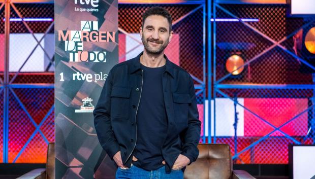 Dabi Rovira presentador de ‘Al margen de todo’