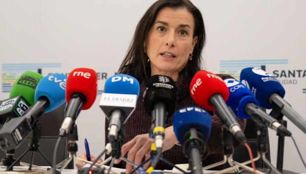 SANTANDER, 06/03/2026.- La alcaldesa de Santander, Gema Igual, durante la rueda de prensa en la que ha reconocido que "no funcionó" la cadena de respuesta de la Policía Local que recibió el aviso del mal estado de la pasarela de El Bocal un día antes de que se hundiera, lo que provocó la muerte de seis jóvenes. EFE/Pedro Puente Hoyos